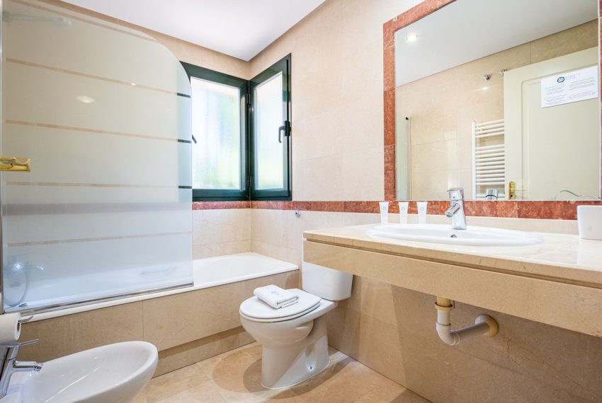 R5152984-Apartment-For-Sale-Nueva-Andalucia-Ground-Floor-3-Beds-120-Built-11