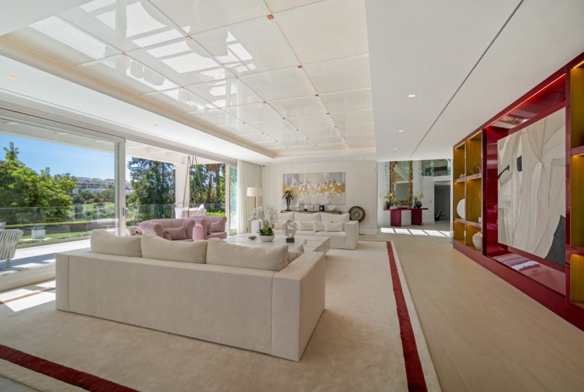 R5153119-Villa-For-Sale-Aloha-Detached-6-Beds-702-Built-2