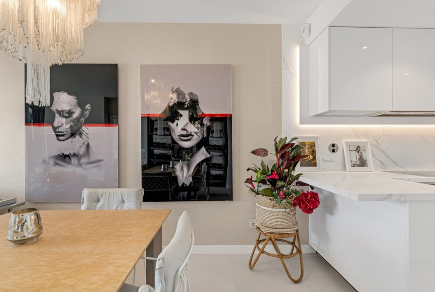 R5153197-Apartment-For-Sale-The-Golden-Mile-Middle-Floor-3-Beds-175-Built-10