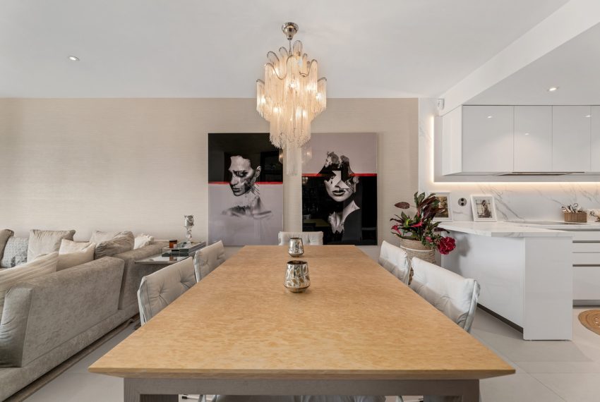 R5153197-Apartment-For-Sale-The-Golden-Mile-Middle-Floor-3-Beds-175-Built-13
