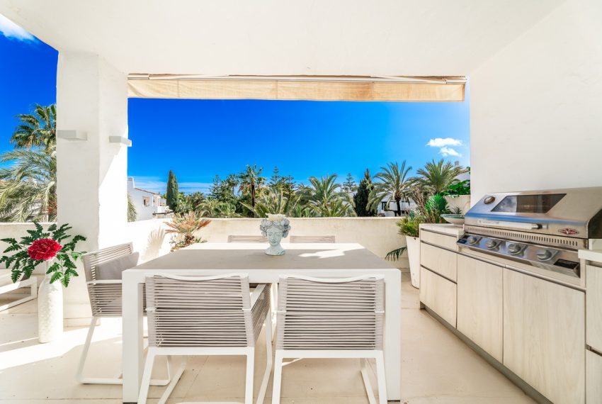 R5153197-Apartment-For-Sale-The-Golden-Mile-Middle-Floor-3-Beds-175-Built-18
