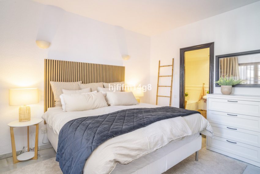 R5153557-Apartment-For-Sale-Nueva-Andalucia-Ground-Floor-2-Beds-128-Built-10