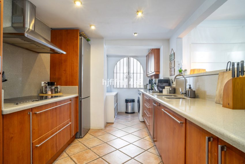 R5153557-Apartment-For-Sale-Nueva-Andalucia-Ground-Floor-2-Beds-128-Built-7