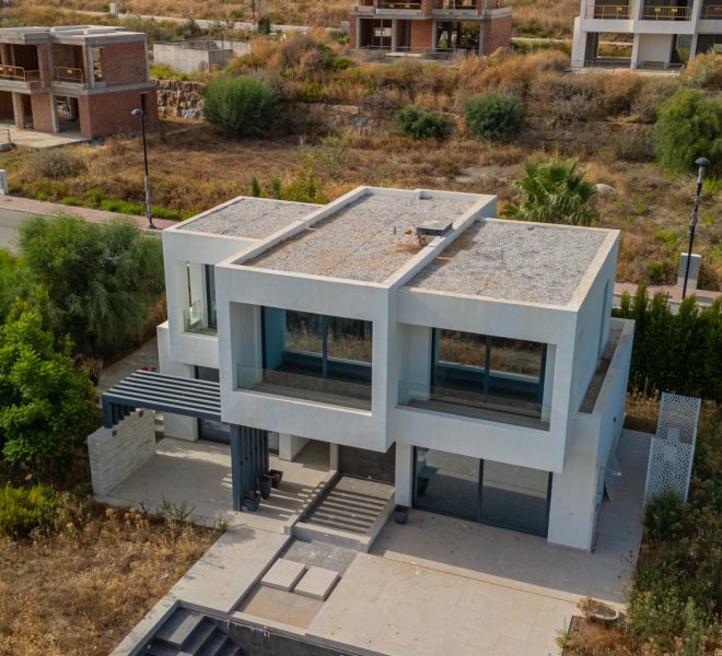 R5153578-Image 1-Detached - 3 Beds - 165 Built