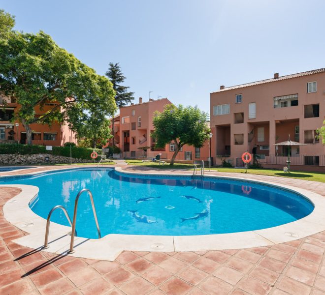 R5154883-Image 1-Ground Floor - 4 Beds - 138 Built