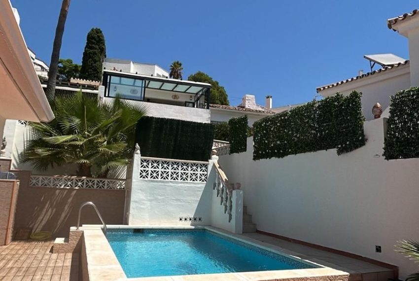 R5154904-Villa-For-Sale-Nueva-Andalucia-Detached-3-Beds-280-Built-1