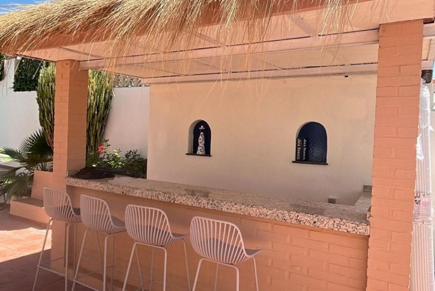 R5154904-Villa-For-Sale-Nueva-Andalucia-Detached-3-Beds-280-Built-3