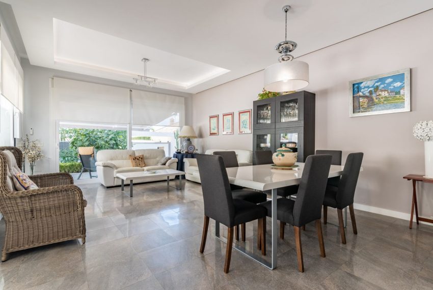 R5155102-Villa-For-Sale-Marbella-Detached-4-Beds-166-Built-18