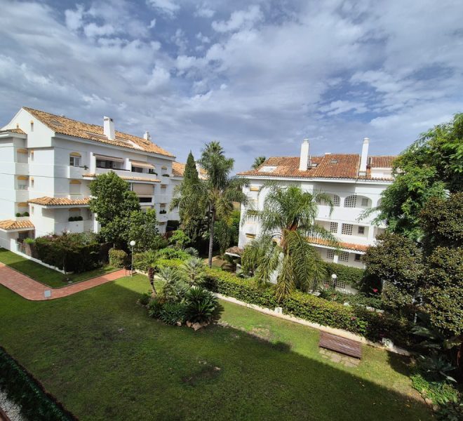 R5155222-Image 1-Middle Floor - 3 Beds - 110 Built