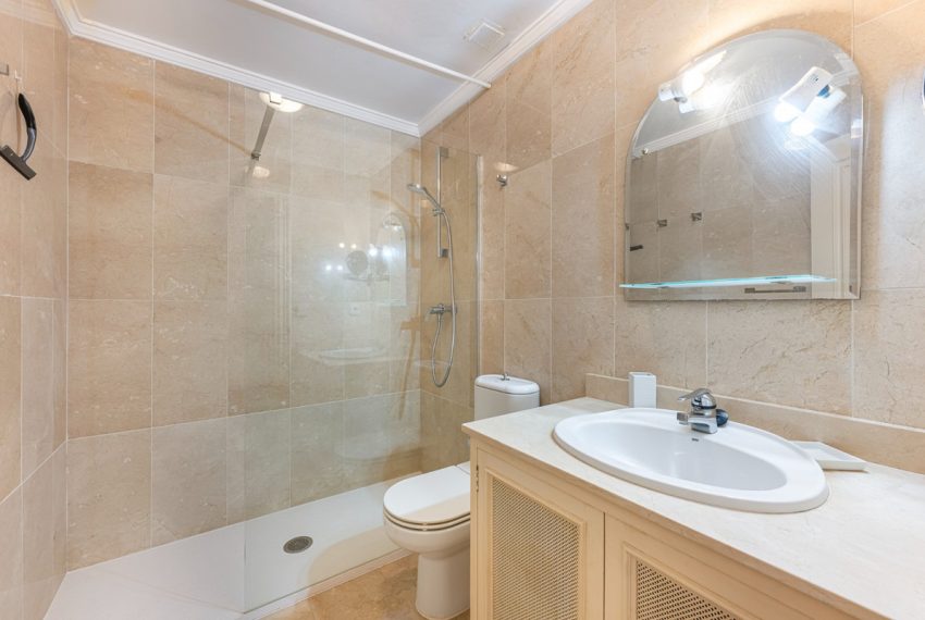 R5155369-Apartment-For-Sale-Nueva-Andalucia-Middle-Floor-2-Beds-96-Built-11