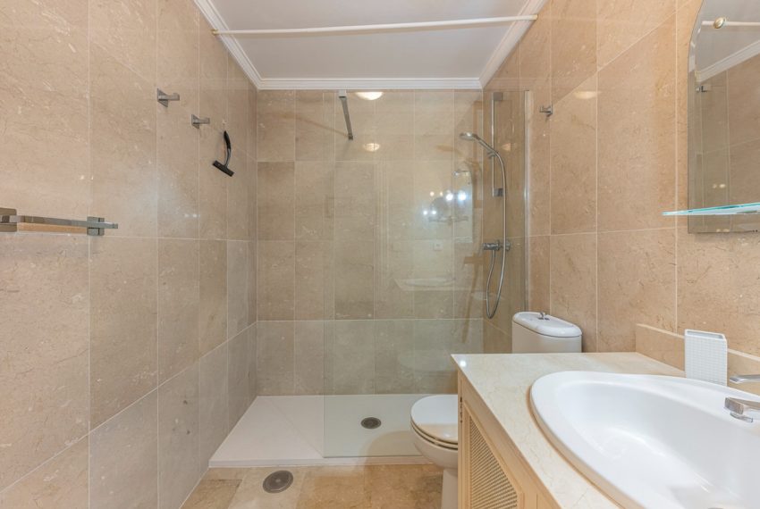 R5155369-Apartment-For-Sale-Nueva-Andalucia-Middle-Floor-2-Beds-96-Built-16