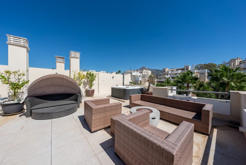 R5155405-Apartment-For-Sale-Nueva-Andalucia-Penthouse-Duplex-3-Beds-133-Built-1