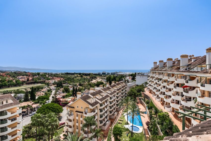R5155711-Apartment-For-Sale-Nueva-Andalucia-Penthouse-Duplex-2-Beds-128-Built