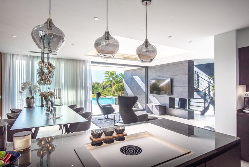 R5155951-Villa-For-Sale-Estepona-Detached-6-Beds-383-Built-15