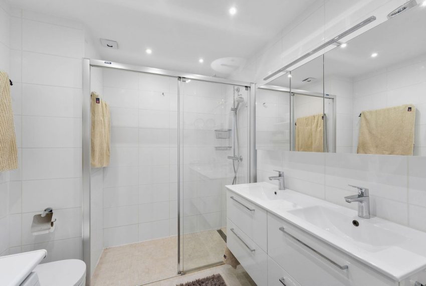R5156038-Apartment-For-Sale-Nueva-Andalucia-Ground-Floor-2-Beds-85-Built-17