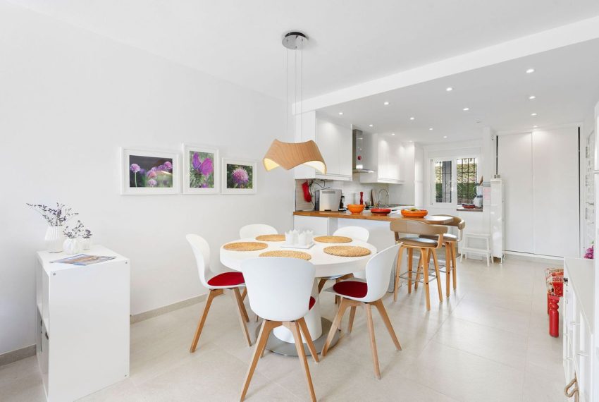 R5156038-Apartment-For-Sale-Nueva-Andalucia-Ground-Floor-2-Beds-85-Built-4