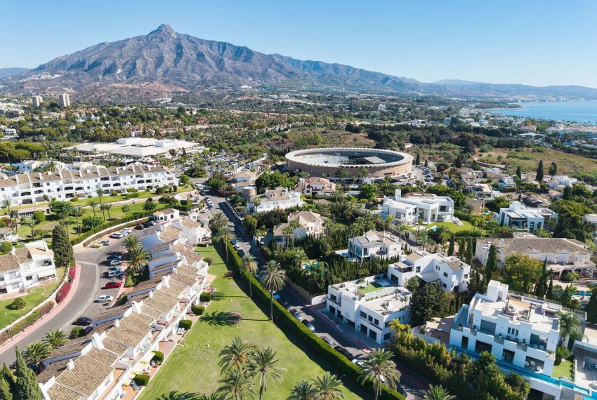 R5156038-Apartment-For-Sale-Nueva-Andalucia-Ground-Floor-2-Beds-85-Built