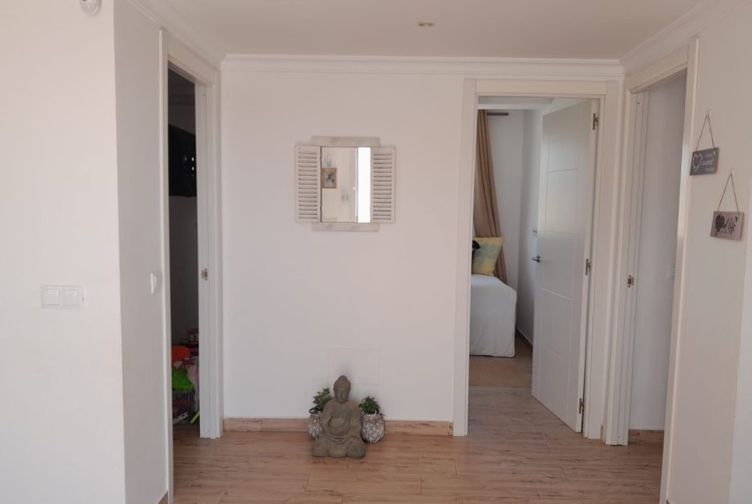 R5156104-Villa-For-Sale-Marbella-Detached-3-Beds-143-Built-1