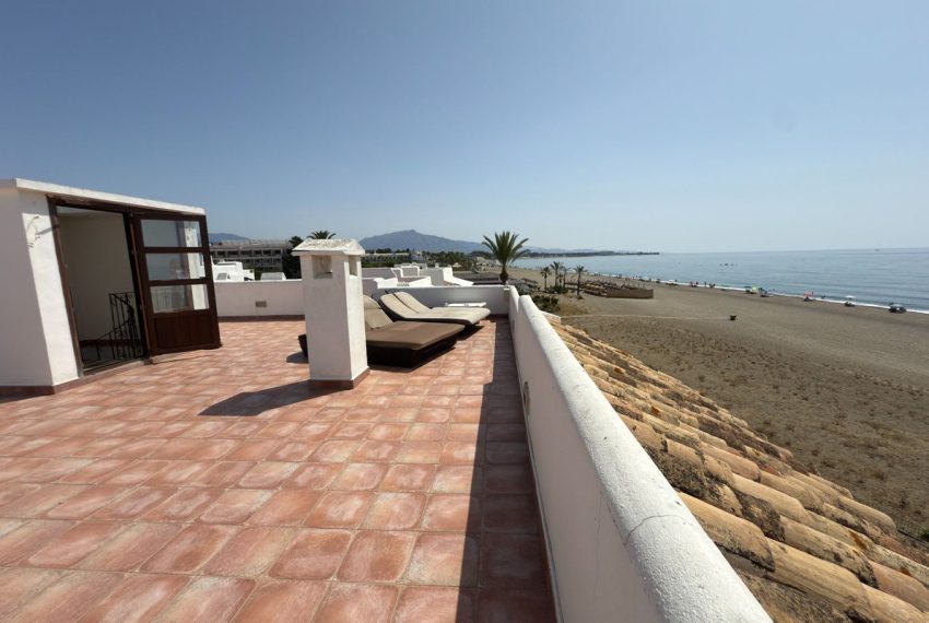 R5156122-Villa-For-Sale-Estepona-Semi-Detached-5-Beds-190-Built-15