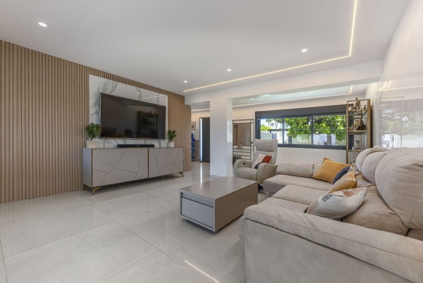 R5156197-Villa-For-Sale-Estepona-Detached-3-Beds-260-Built-10