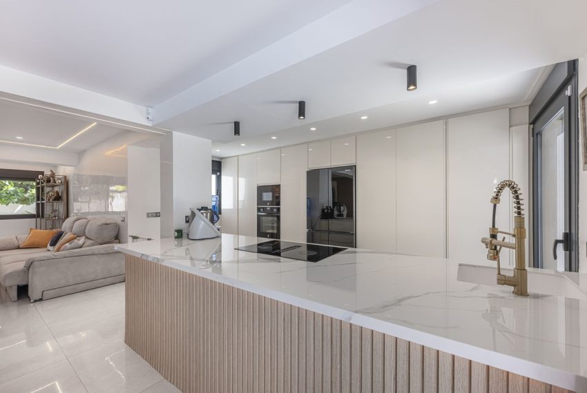 R5156197-Villa-For-Sale-Estepona-Detached-3-Beds-260-Built-13