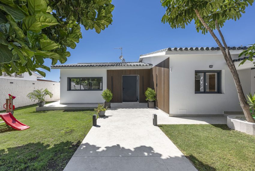 R5156197-Villa-For-Sale-Estepona-Detached-3-Beds-260-Built-3