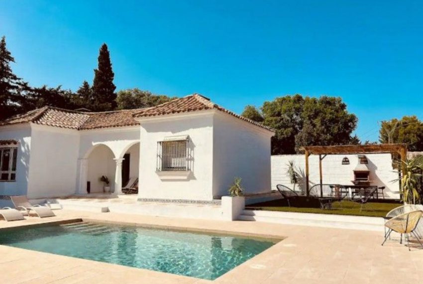 R5156242-Villa-For-Sale-Estepona-Detached-3-Beds-110-Built