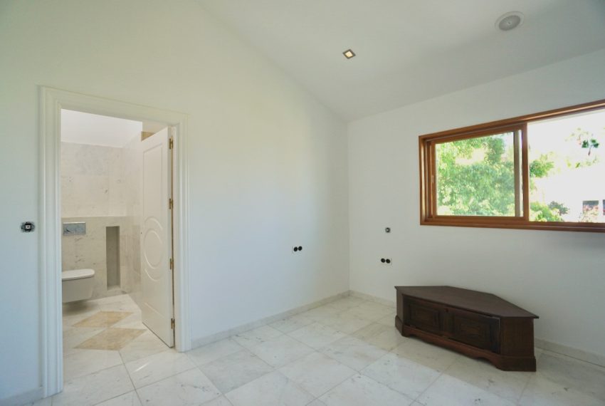 R5156368-Villa-For-Sale-Benahavis-Detached-5-Beds-710-Built-11