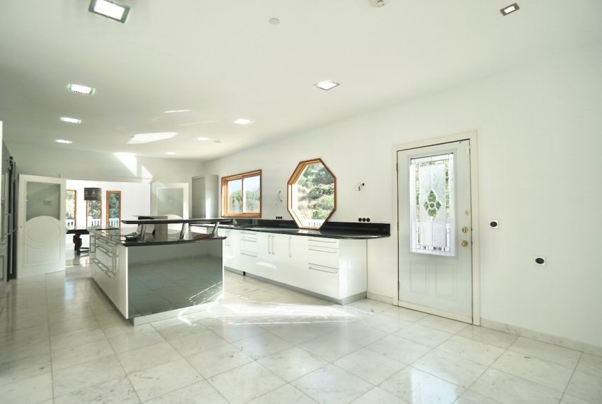 R5156368-Villa-For-Sale-Benahavis-Detached-5-Beds-710-Built-14