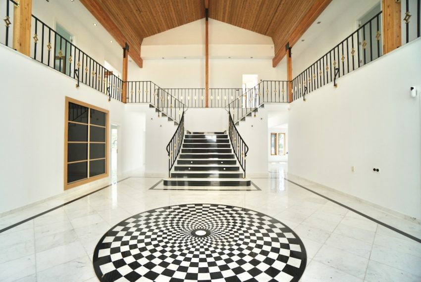 R5156368-Villa-For-Sale-Benahavis-Detached-5-Beds-710-Built-3