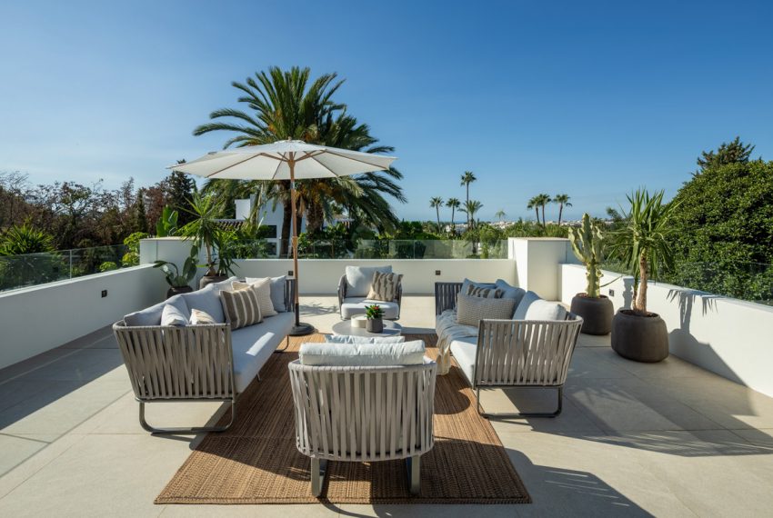 R5156410-Villa-For-Sale-Nueva-Andalucia-Detached-6-Beds-545-Built-14