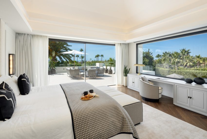 R5156410-Villa-For-Sale-Nueva-Andalucia-Detached-6-Beds-545-Built-18