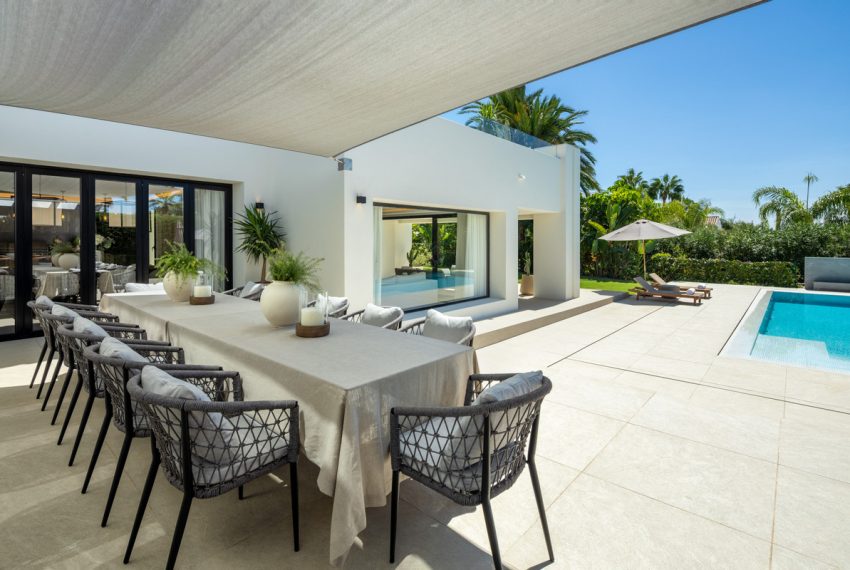 R5156410-Villa-For-Sale-Nueva-Andalucia-Detached-6-Beds-545-Built-9