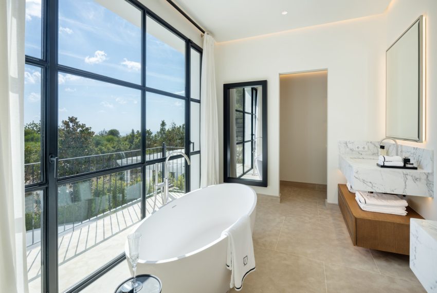 R5156452-Villa-For-Sale-The-Golden-Mile-Detached-6-Beds-1000-Built-12