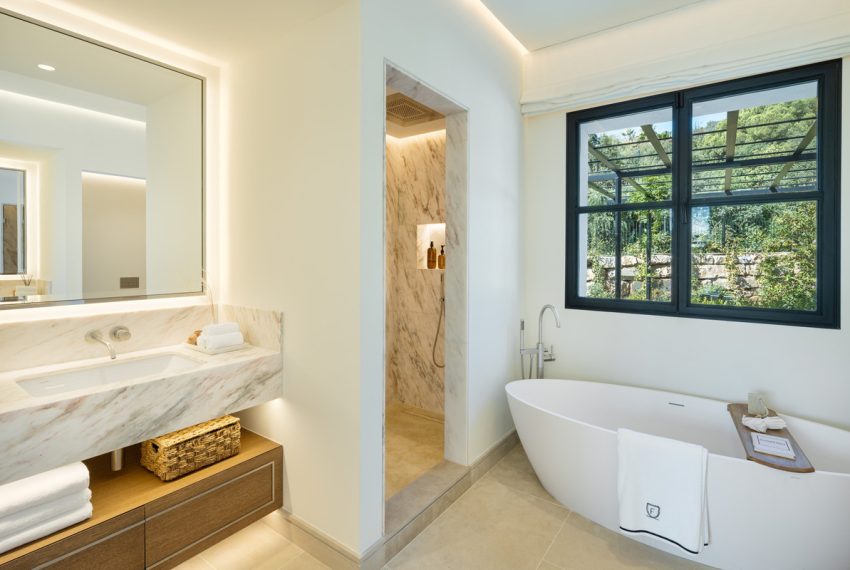 R5156452-Villa-For-Sale-The-Golden-Mile-Detached-6-Beds-1000-Built-7