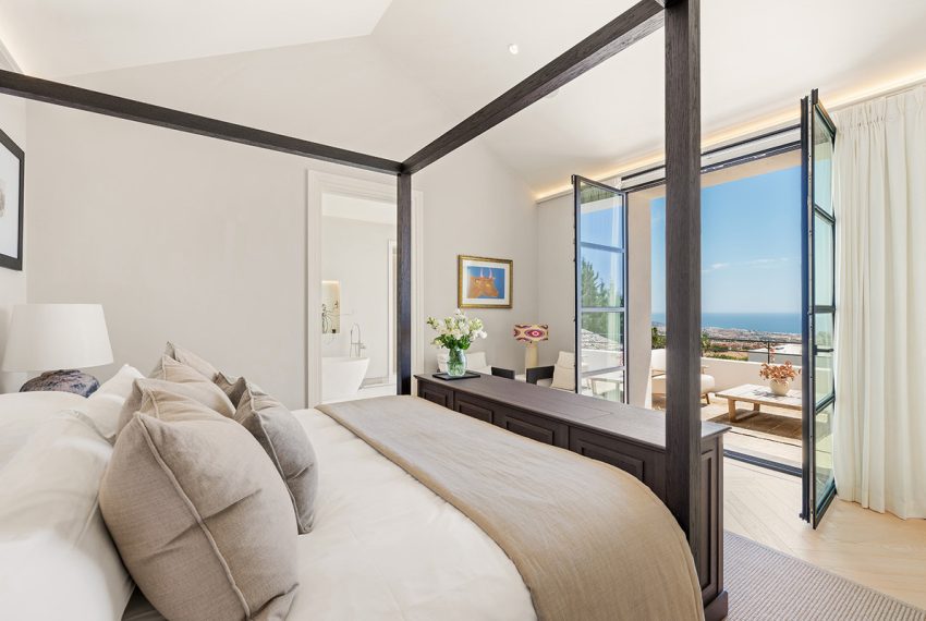 R5156455-Villa-For-Sale-The-Golden-Mile-Detached-6-Beds-1534-Built-13