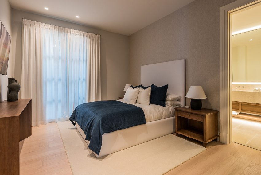 R5156455-Villa-For-Sale-The-Golden-Mile-Detached-6-Beds-1534-Built-18