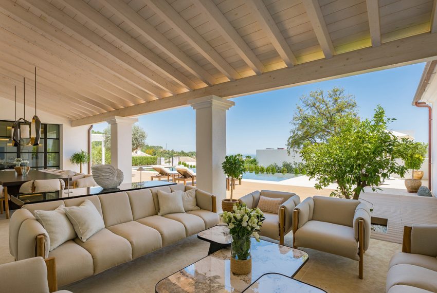 R5156455-Villa-For-Sale-The-Golden-Mile-Detached-6-Beds-1534-Built-2