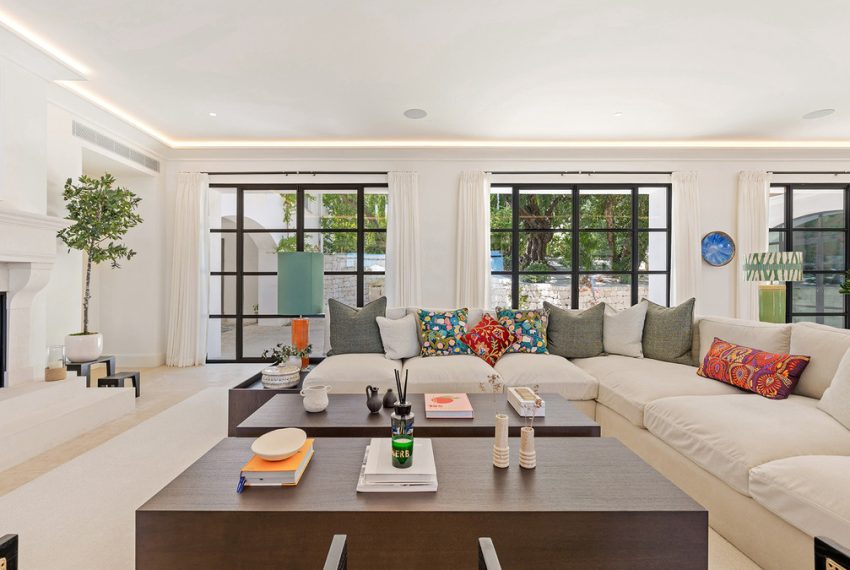 R5156455-Villa-For-Sale-The-Golden-Mile-Detached-6-Beds-1534-Built-5