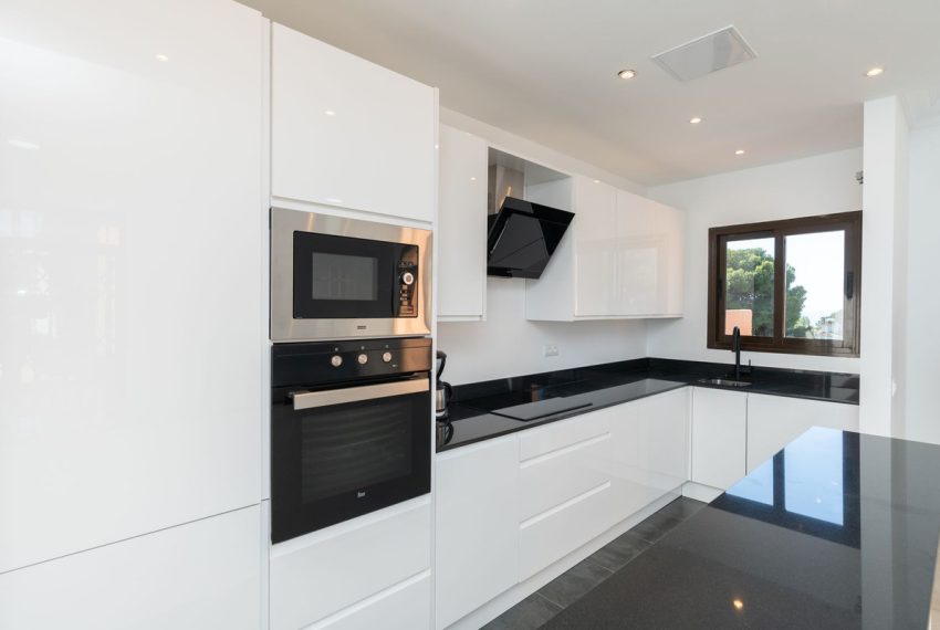 R5156959-Apartment-For-Sale-New-Golden-Mile-Penthouse-2-Beds-144-Built-1