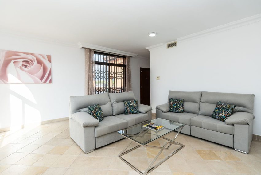 R5156959-Apartment-For-Sale-New-Golden-Mile-Penthouse-2-Beds-144-Built-13