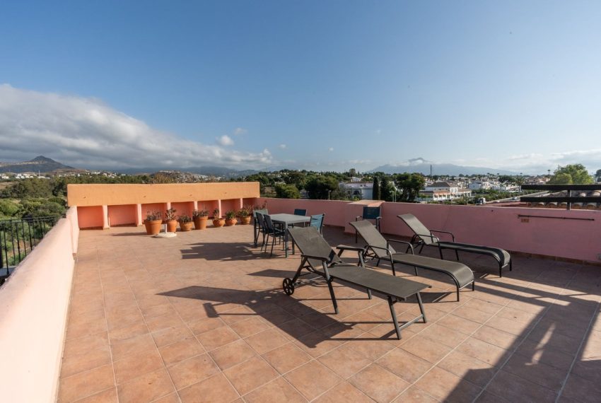 R5156959-Apartment-For-Sale-New-Golden-Mile-Penthouse-2-Beds-144-Built-18