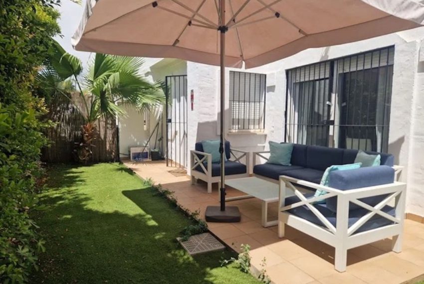 R5157463-Townhouse-For-Sale-Nueva-Andalucia-Terraced-3-Beds-136-Built