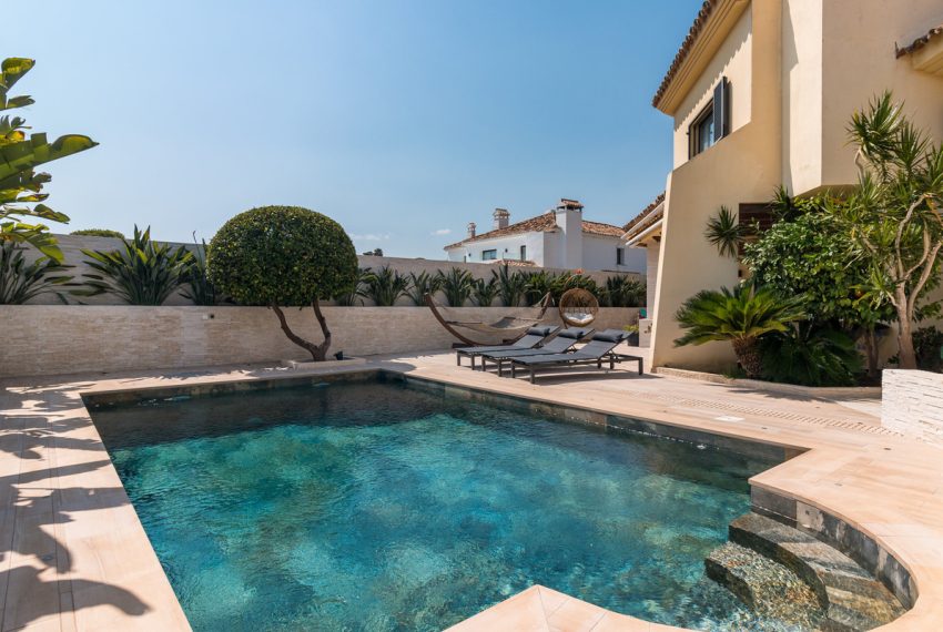 R5157496-Villa-For-Sale-Nueva-Andalucia-Detached-4-Beds-410-Built-8