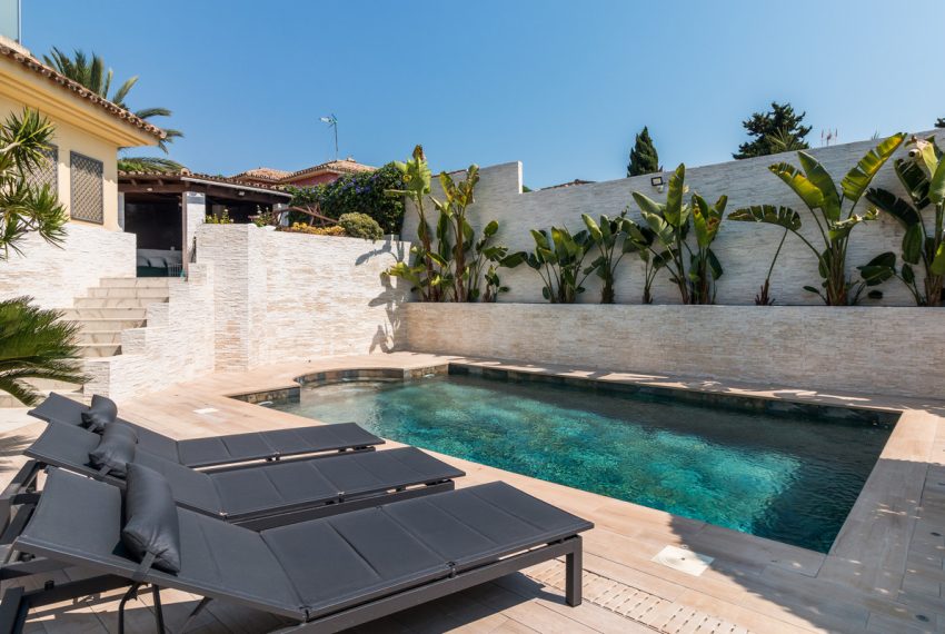 R5157496-Villa-For-Sale-Nueva-Andalucia-Detached-4-Beds-410-Built-9