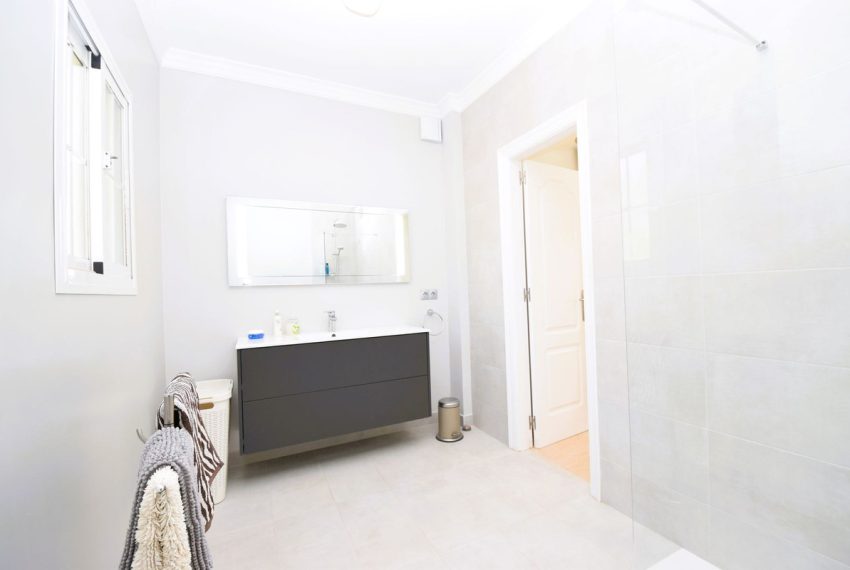 R5158207-Villa-For-Sale-La-Cala-de-Mijas-Detached-3-Beds-168-Built-4