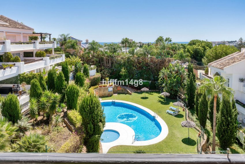 R5158996-Apartment-For-Sale-Nueva-Andalucia-Penthouse-Duplex-3-Beds-249-Built-1