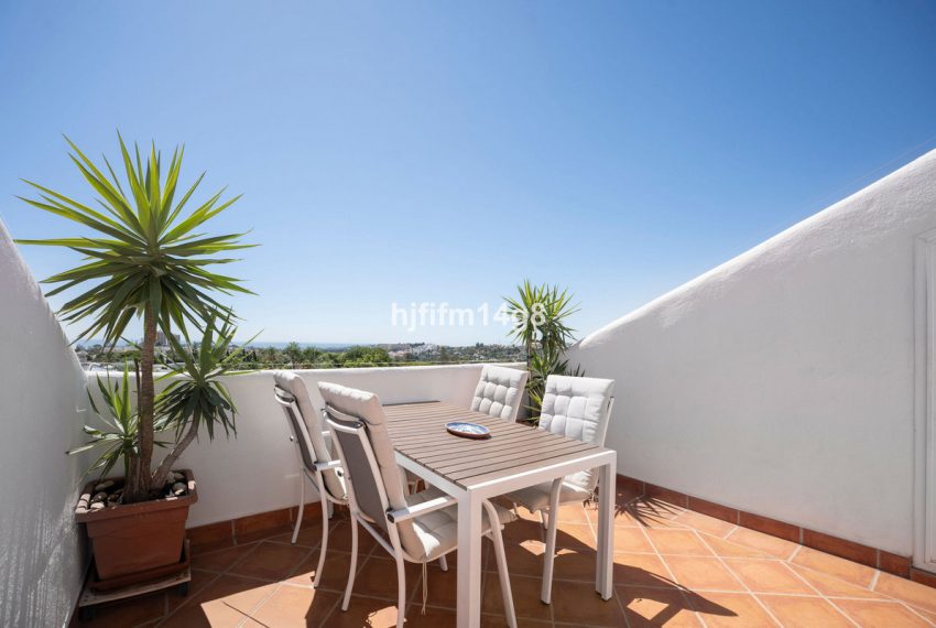 R5158996-Apartment-For-Sale-Nueva-Andalucia-Penthouse-Duplex-3-Beds-249-Built-3