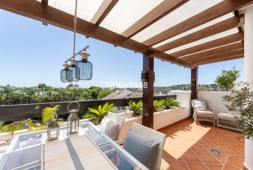 R5158996-Apartment-For-Sale-Nueva-Andalucia-Penthouse-Duplex-3-Beds-249-Built