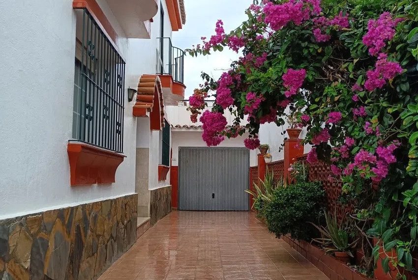 R5158999-Villa-For-Sale-San-Pedro-de-Alcantara-Semi-Detached-5-Beds-177-Built-1